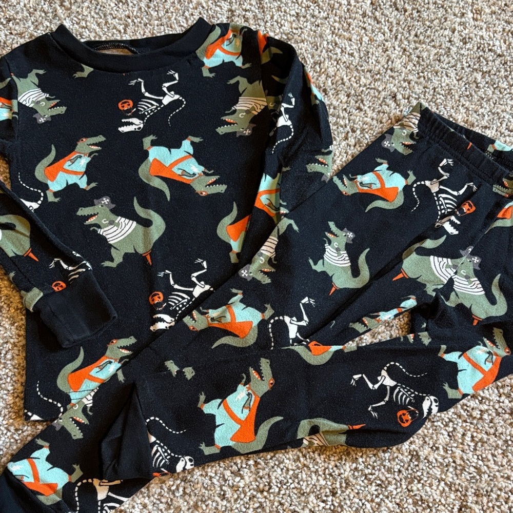 3T dinosaur Halloween pajamas